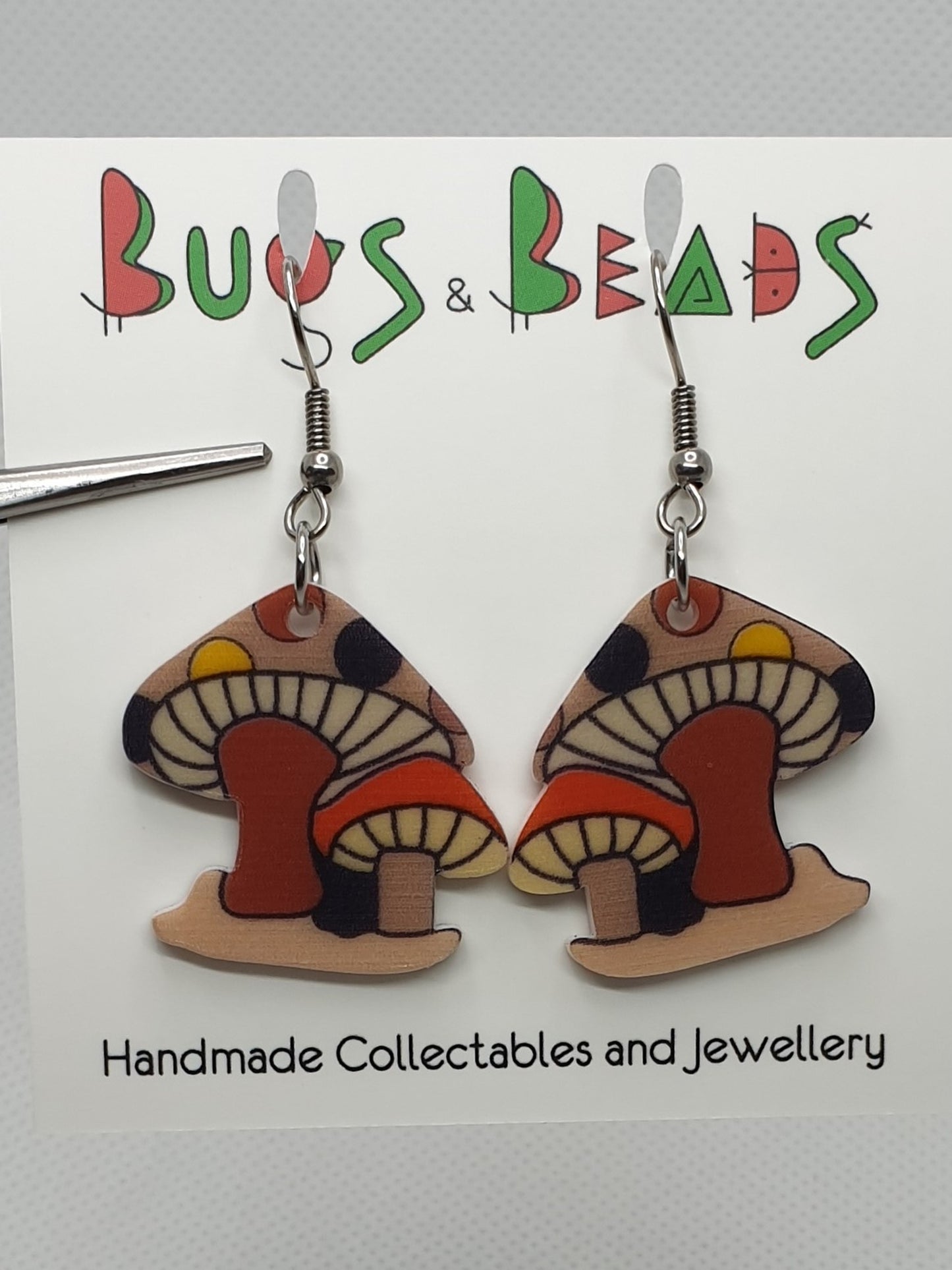 Brown cartoon mushroom earrings