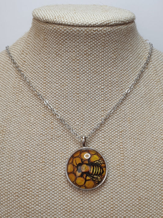 Bee Drawing Necklace - Silver