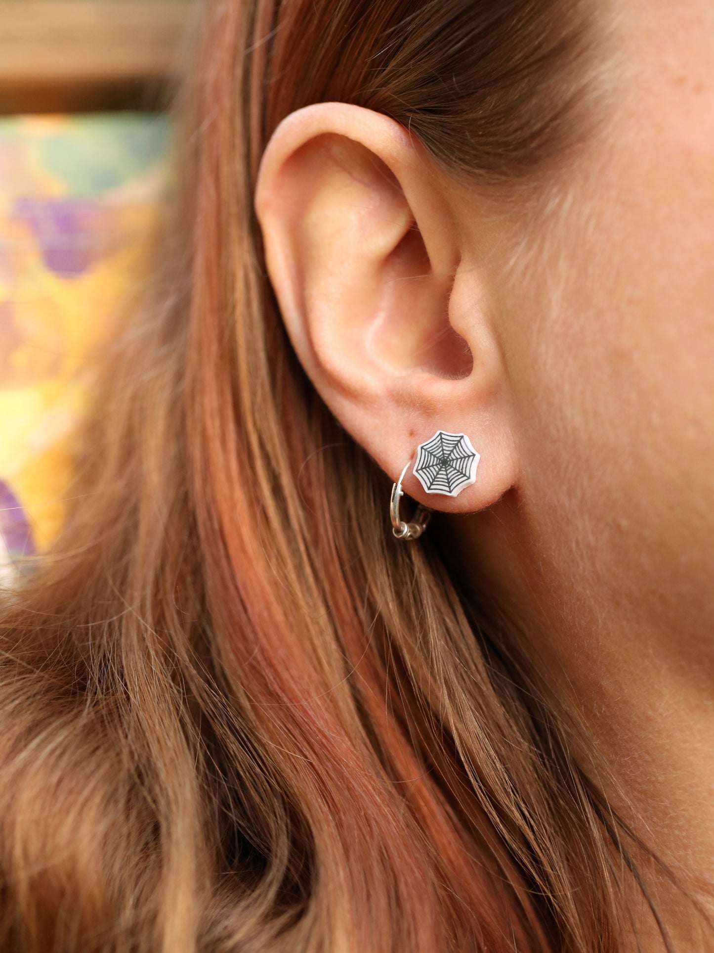 Cute resin spider & web studs